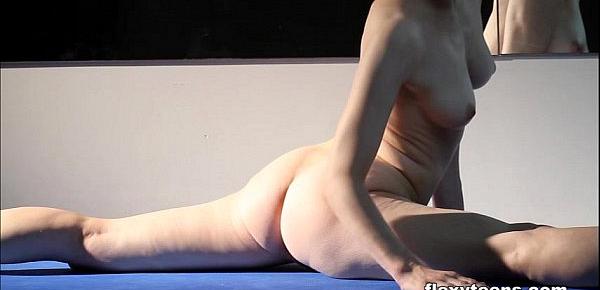  Masha shows flexible body